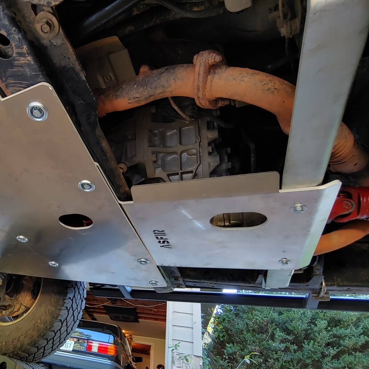 Toyota Land Cruiser 100 / Lexus LX 470 Transfer Case Skid Plate