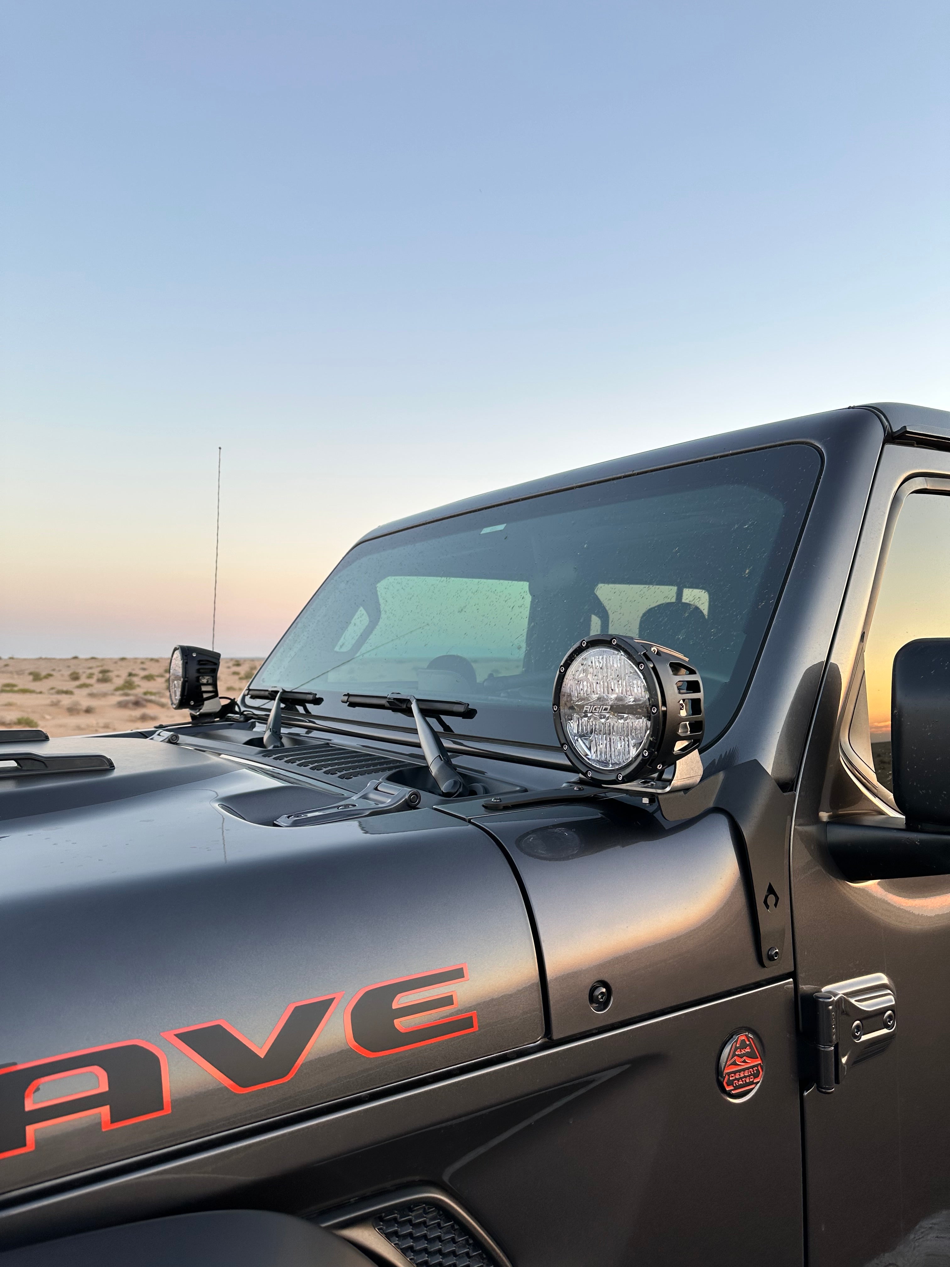 JL-JT 392 MOJAVE A-Pillar Single Surface Light Mount