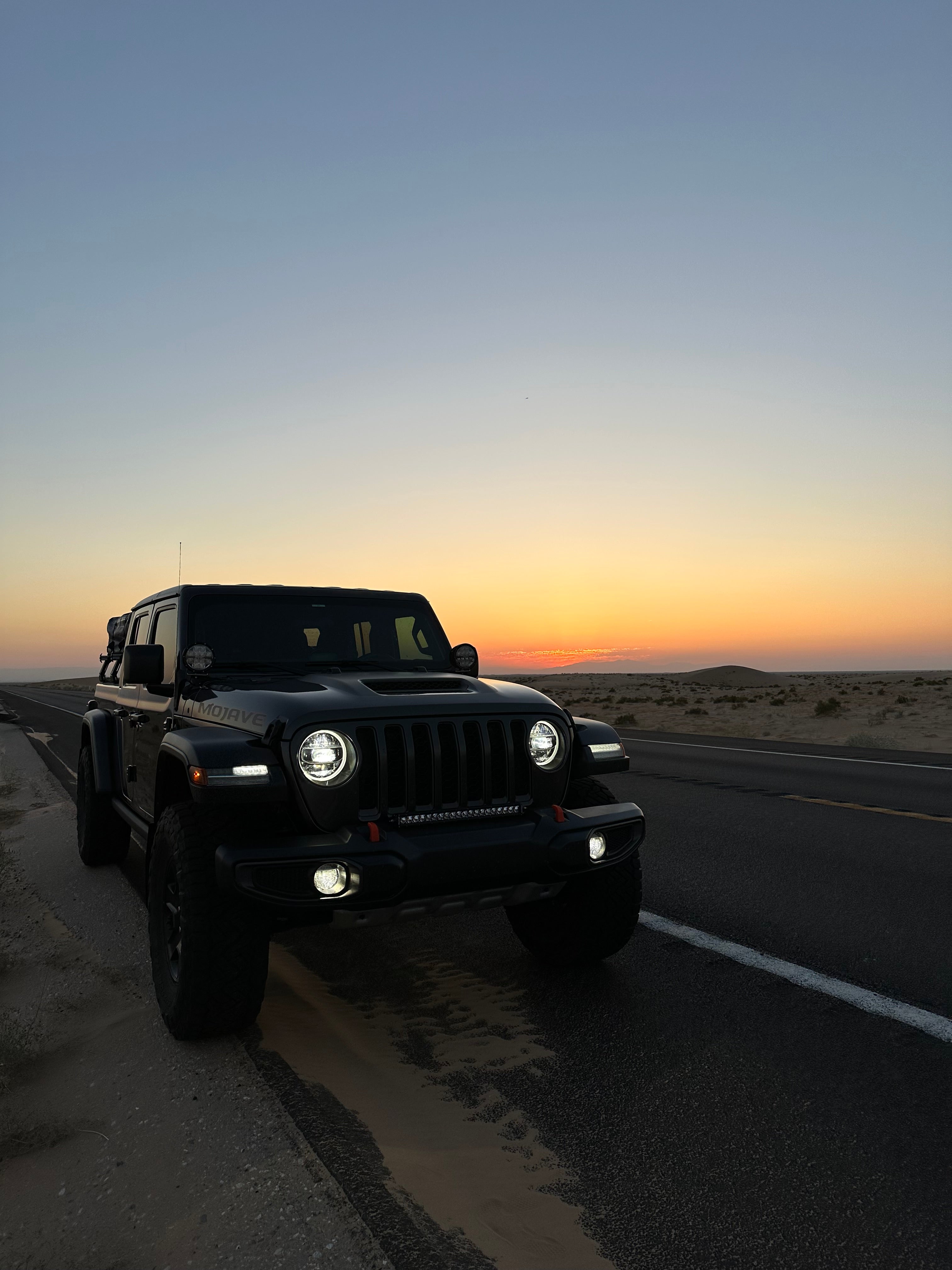 JL-JT 392 MOJAVE A-Pillar Single Surface Light Mount